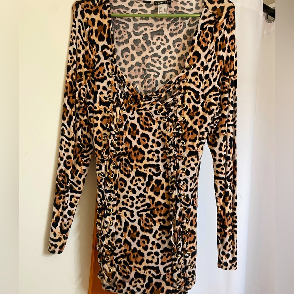 Leopard Venus blouse size L